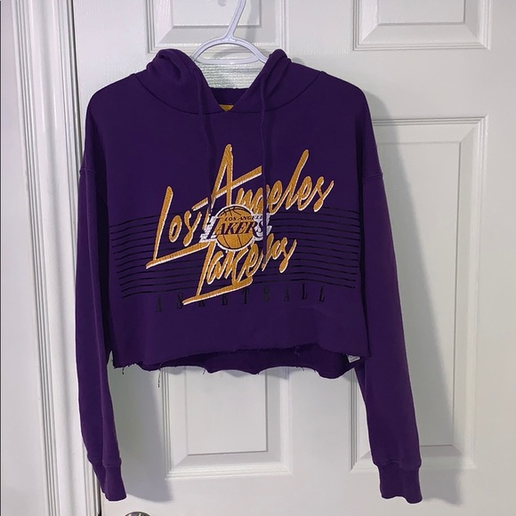 Purple cropped LA Lakers hoodie - Picture 2 of 3